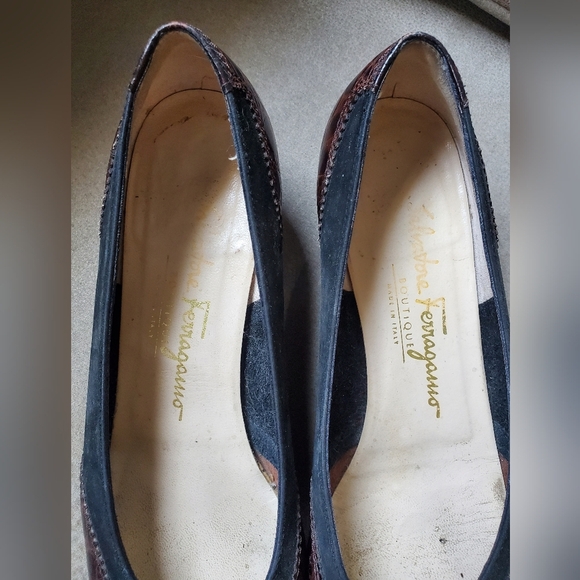 Salvatore Ferragamo Croc Embossed Leather & Suede Pumps Heels Size 7.5 - Picture 4 of 10